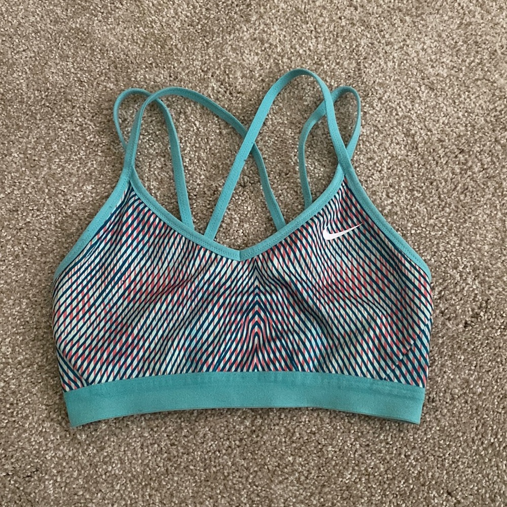 Nike DRI-FIT Strappy Sport Bra